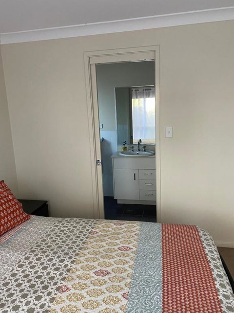 Private Room With Ensuite And Parking Close To Wollongong CBD - Maitland Accommodation 2