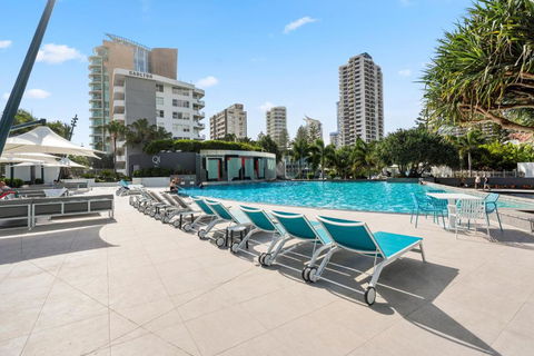 Q Tower Amazing Ocean Views 22nd Level Heated Pools Sleeps 6 - Optimise BNB - Maitland Accommodation 3