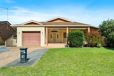 Qarah, Jervis Bay - Maitland Accommodation 0