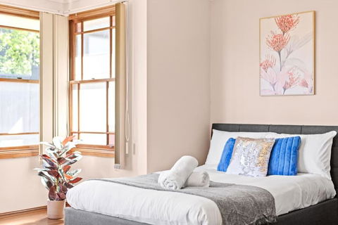 Quadruple Room W Ensuite In Gordon Near Train & Bus - Maitland Accommodation 1