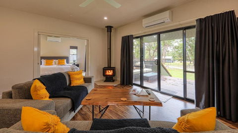 Quaffers On Storm King - Maitland Accommodation 2