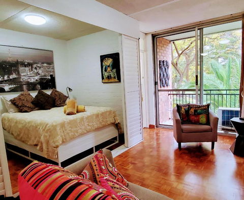 Quaint & Tranquil Subiaco 1 Bedroom Apartment - Maitland Accommodation 2