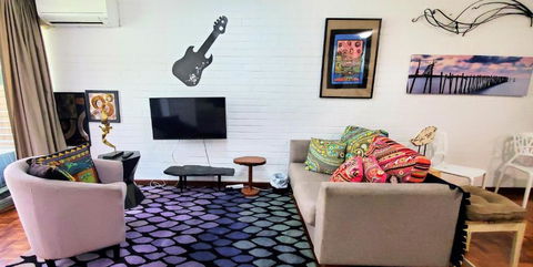 Quaint & Tranquil Subiaco 1 Bedroom Apartment - Maitland Accommodation 3