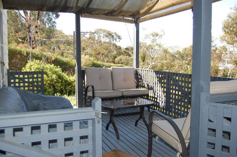 Quaint Cottage Nestled Amongst The Trees - Maitland Accommodation 2