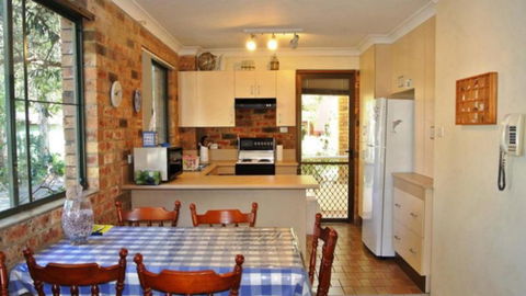Quality Beachside Holiday - Maitland Accommodation 2