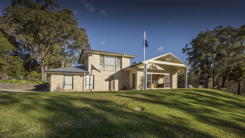 Atlantis On Lake Conjola - Sandra St 1 Lake Conjola - Maitland Accommodation 2