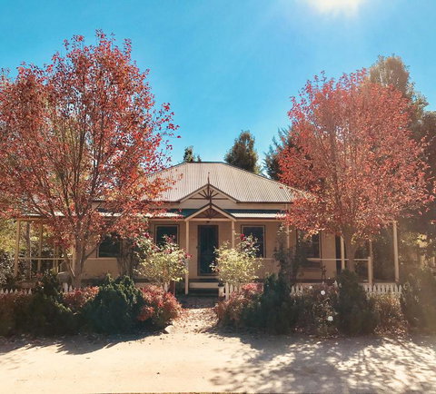 Autumn Beauty - Cottage 3 - Maitland Accommodation 1