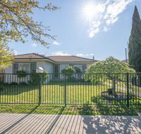 Autumn St - Trendy East Orange - Near CBD - Maitland Accommodation