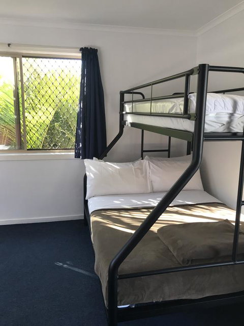 Backpackers Inn On The Beach - Maitland Accommodation 3