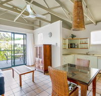 Baden 11 - Rainbow Shores Couples Beachside Escape Aircon Pools - Maitland Accommodation