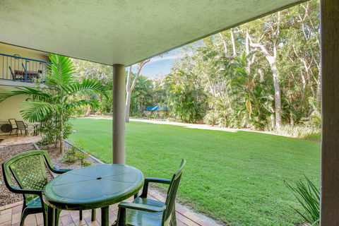 Baden 35 - Rainbow Shores, Walk To Beach, Pools, Tennis Court - Maitland Accommodation 2