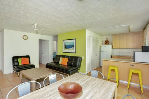 Baden 35 - Rainbow Shores, Walk To Beach, Pools, Tennis Court - Maitland Accommodation 1