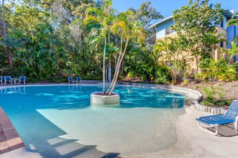 Baden 50 - Rainbow Shores, Swimming Pool, Walk To Beach, Tropical Surroundings - Maitland Accommodation 2