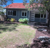 Barefoot Beach Cottage - Busselton - Maitland Accommodation