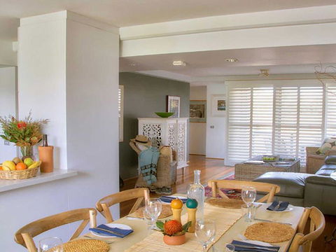 Barefoot' 7/44 Marine Drive - Fabulous Fingal Bay - Maitland Accommodation 1