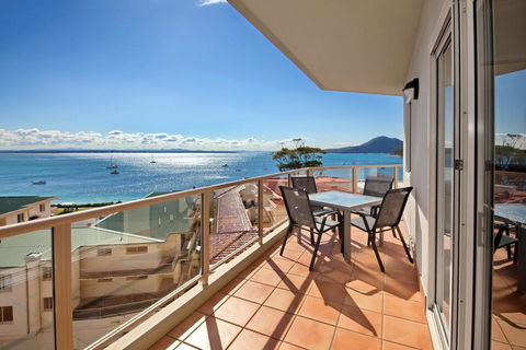Barrington, 707/35-45 Shoal Bay Road - Maitland Accommodation 0