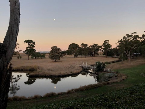 Barunah Plains Homestead - 10 Bedrooms - Sleeps 22 - Maitland Accommodation 1