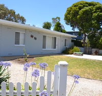 Bay Breeze Cottage - Maitland Accommodation