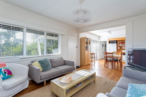 Bay Cottage - Maitland Accommodation 3