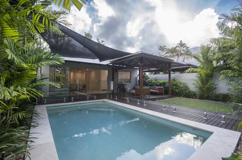 Beach Condominium - Maitland Accommodation 2