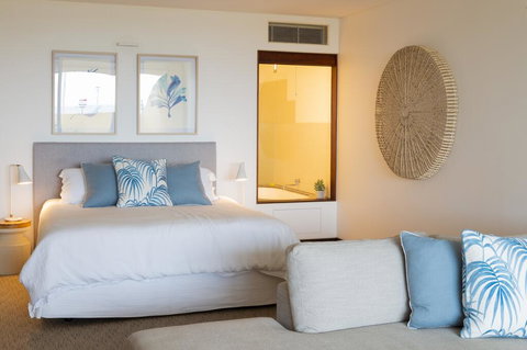 Beach Suites - Maitland Accommodation 3