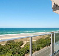 Beachfront Apt Main Beach - Maitland Accommodation