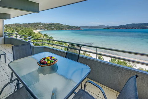 Beachfront Hamilton Island - Maitland Accommodation 0