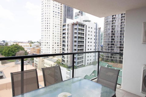 Republic Apartment - Maitland Accommodation 3