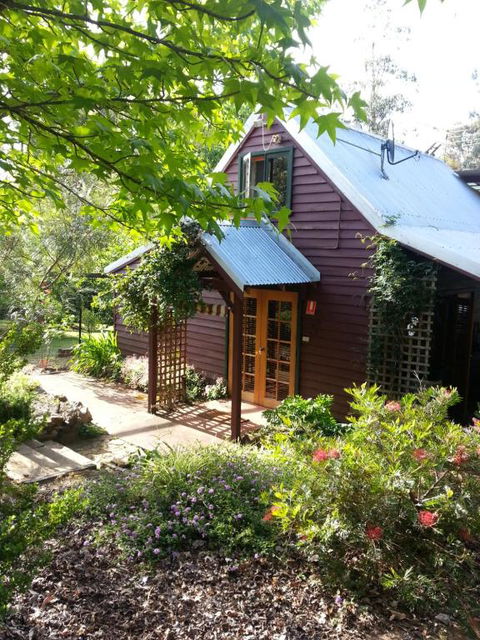 Redgum Hill Country Retreat - Maitland Accommodation 0