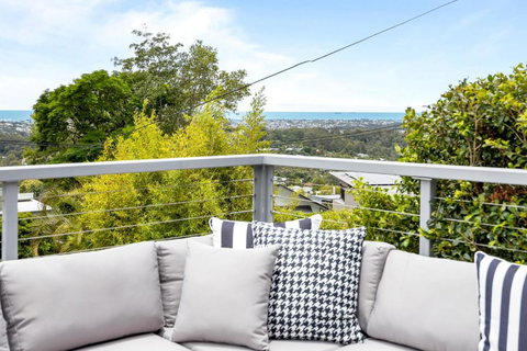 Relax In Buderim - Water Views - Maitland Accommodation 0