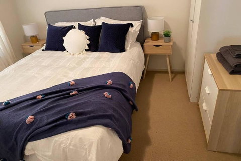 Relax In The Spa With Views Opposite Lake Eildon - Maitland Accommodation 2