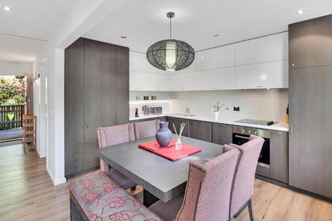 Ren Basera - Maitland Accommodation 1