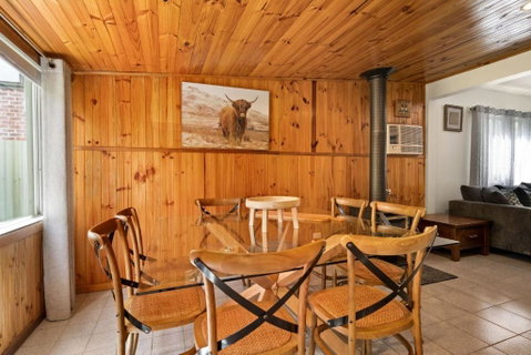 Rest & Relaxation - Maitland Accommodation 3