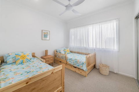 Retreat In The Heart Of Alex - 3BR Sleeps 11, Pool - Maitland Accommodation 3