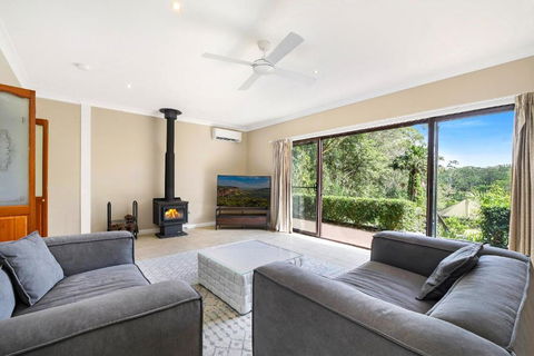Retreat W Pool On Acreage - Maitland Accommodation 1
