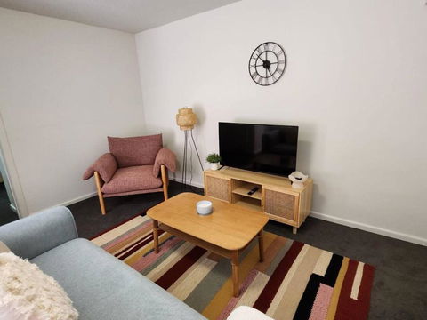 Retro Rose St Kilda Mansions - Maitland Accommodation 0
