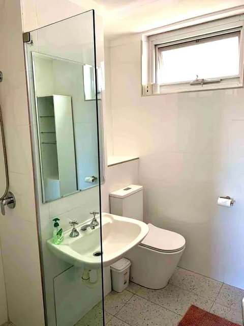 Right In Fremantle - Maitland Accommodation 3