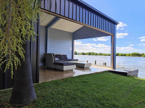 River Life - Maitland Accommodation 0
