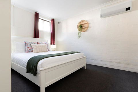 Riverside Gem With Parking And WiFi - Maitland Accommodation 2
