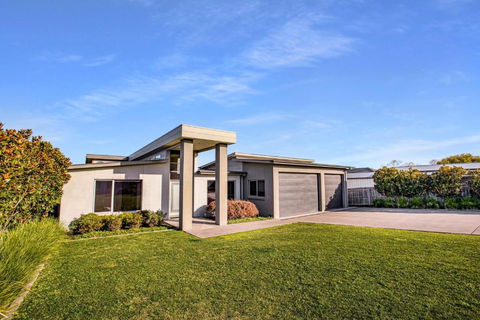 Riverside Haven - Maitland Accommodation 2