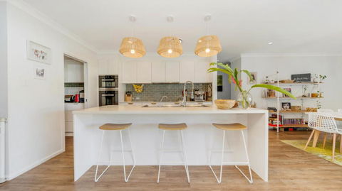 Riviera - Pool & Quick Walk To Centre - Maitland Accommodation 2