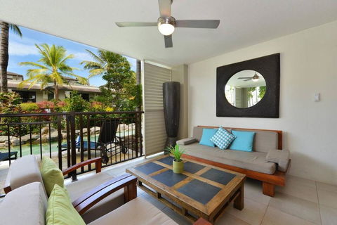 Resort-style Swim Out - A True Tropical Oasis - Maitland Accommodation 1