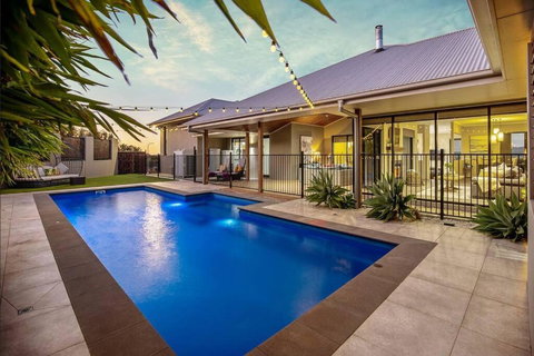 Red Lotus Retreat - Maitland Accommodation 2