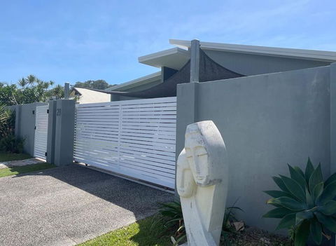 Relax At Trinity Beach Getaway, Blue Lagoon, Trinity Beach - Maitland Accommodation 1