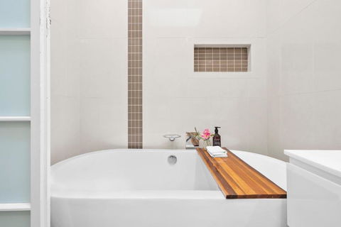 Room In Large Home 6 Min To CBD - Maitland Accommodation 1