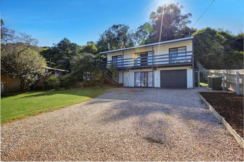 Robin Wood - Maitland Accommodation 3