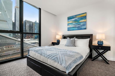 Rooftop Pool 2BR Apartment At Marvel Stadium With Free Parking - Maitland Accommodation 3