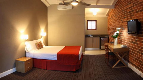 Rose & Crown Hotel - Maitland Accommodation 1
