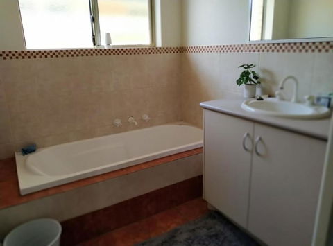 Ross - Maitland Accommodation 3