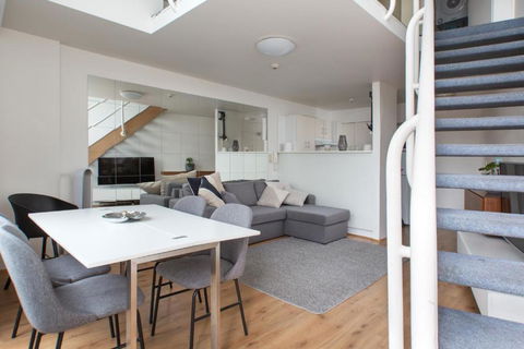 S203S - The Loft By Darling Harbour - Maitland Accommodation 1